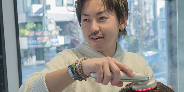 美容師:伊藤泰平さん